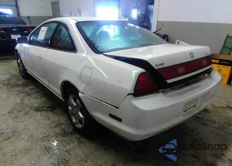 1998 Honda Accord Ex V6 z USA, uszkodzony, nr VIN 1HGCG2258WA013189